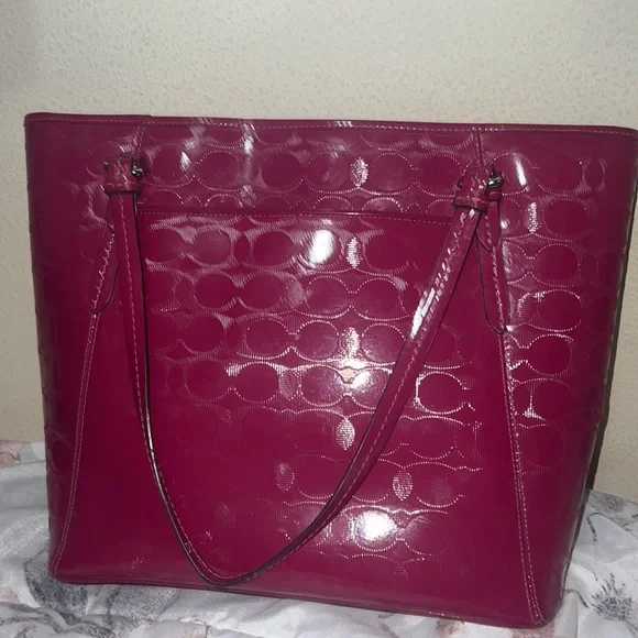 Coach Authentic Fusia Tote Bag - Picture 3 of 4